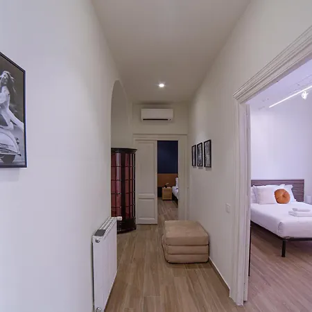Appartement New 3br-2 Baths Near Vatican & Metro- The Comics House