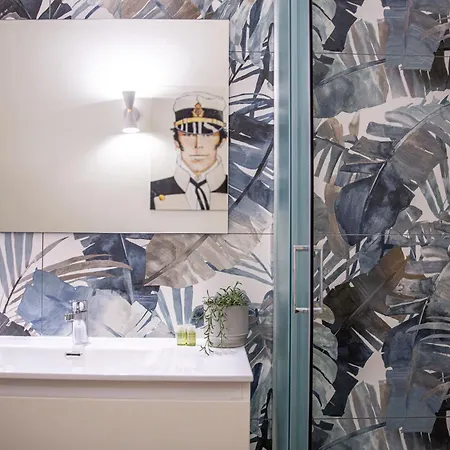 New 3br-2 Baths Near Vatican & Metro- The Comics House *