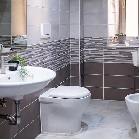 Appartement New 3br-2 Baths Near Vatican & Metro- The Comics House